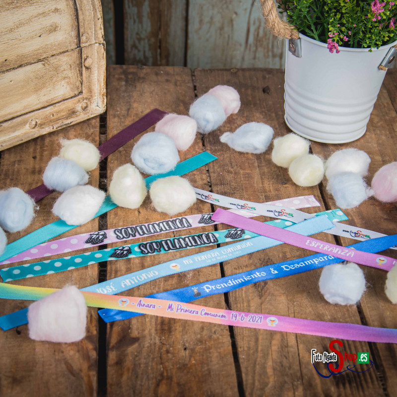 Pulsera de tela personalizable.