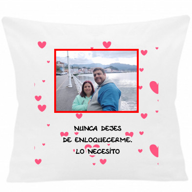 Cojín COJIN CORAZONES FRASE (Personalizable) 40x40 cm color blanco con relleno incluido.