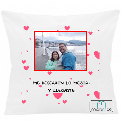 Cojín COJIN CORAZONES FRASE (Personalizable) 40x40 cm color blanco con relleno incluido.