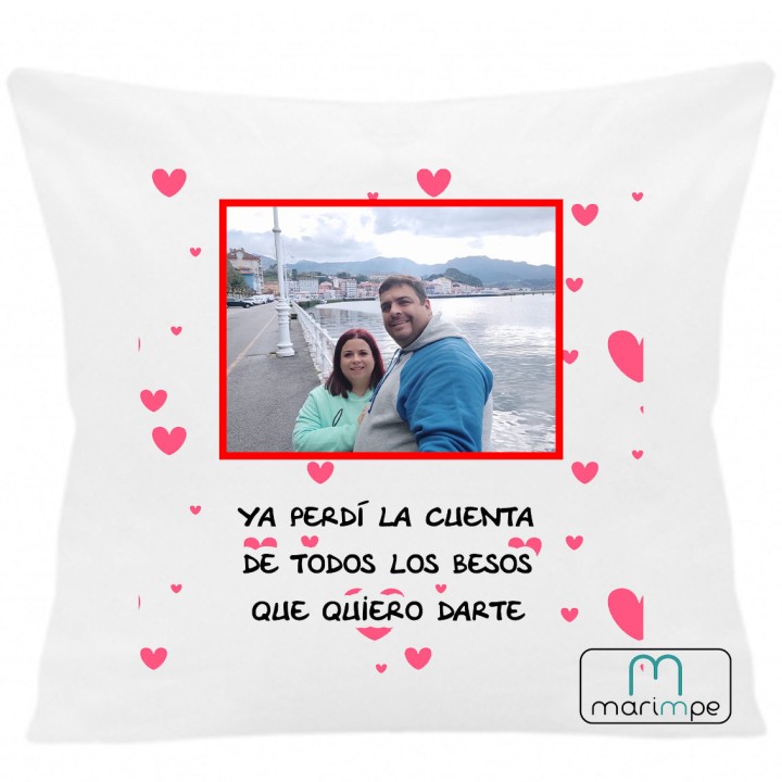 Cojín COJIN CORAZONES FRASE (Personalizable) 40x40 cm color blanco con relleno incluido.
