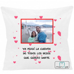 Cojín COJIN CORAZONES FRASE (Personalizable) 40x40 cm color blanco con relleno incluido.